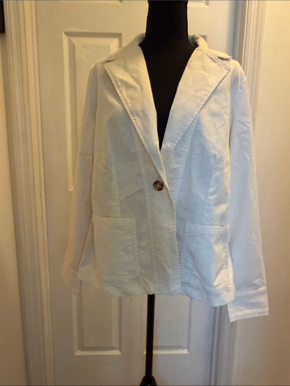 Cream Women's Cotton Single-Button Blazer Jacket